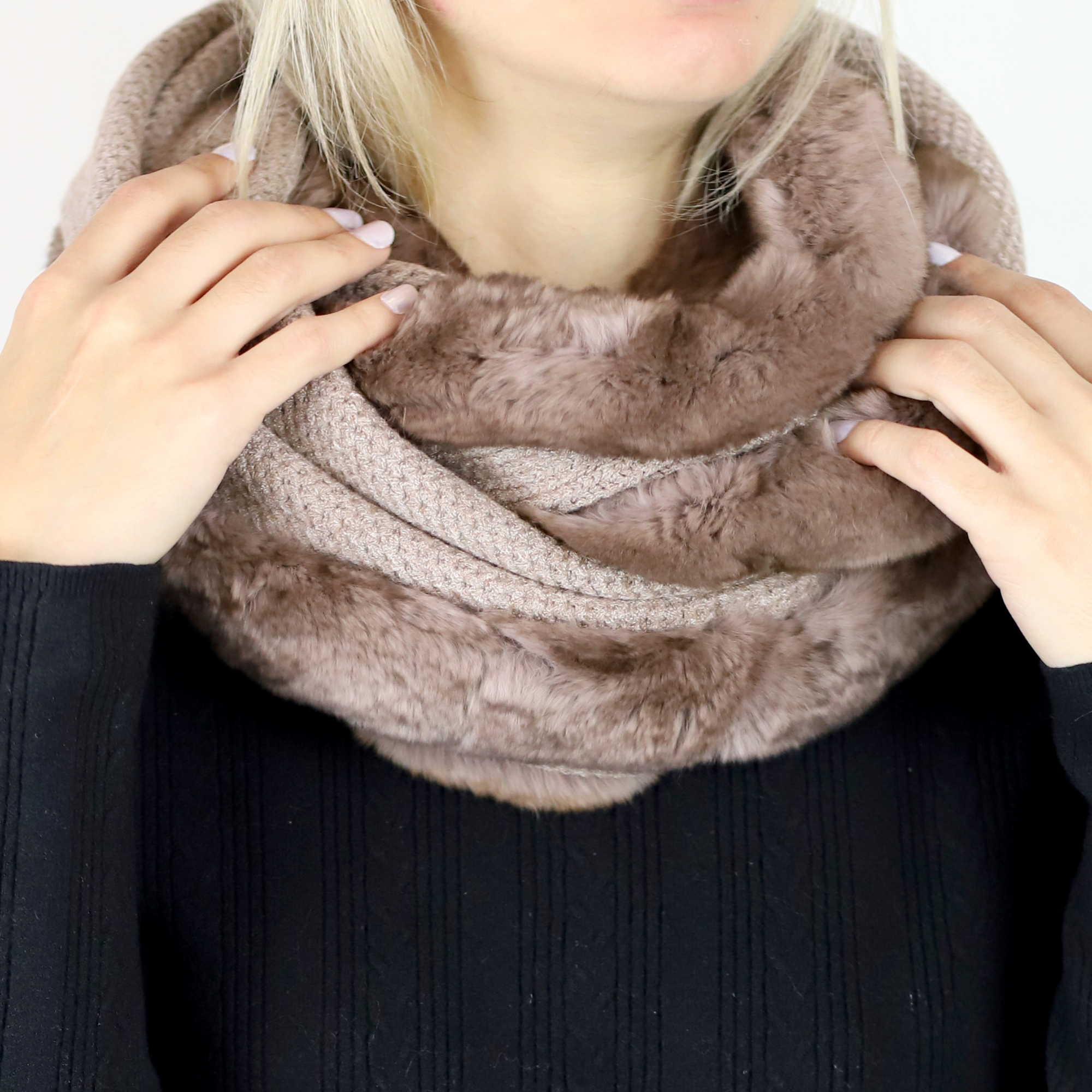 Luxurious Honeycomb Rex Rabbit Fur Scarf - Brown - One Size – La