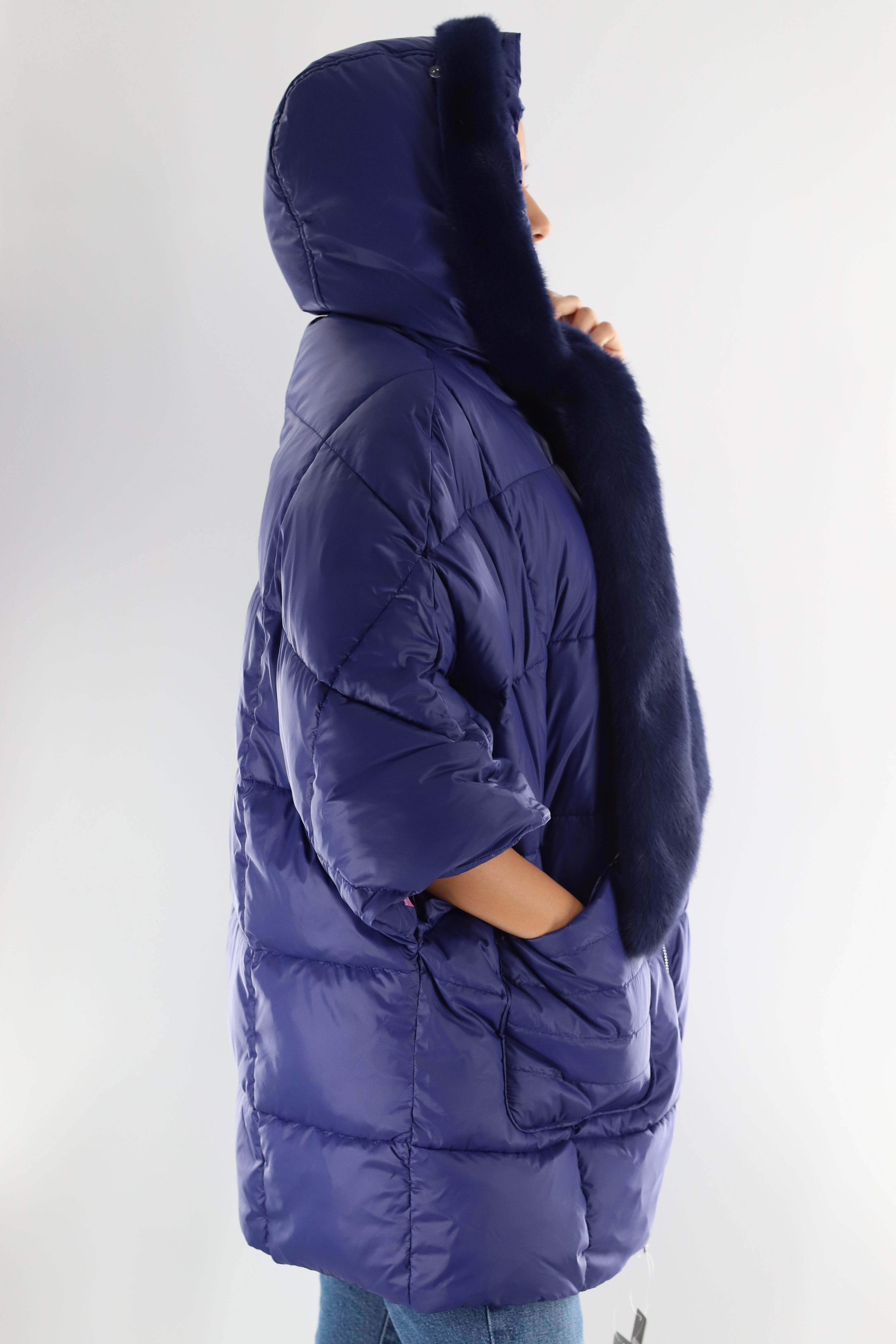 Puffer jacket with faux fur scarf