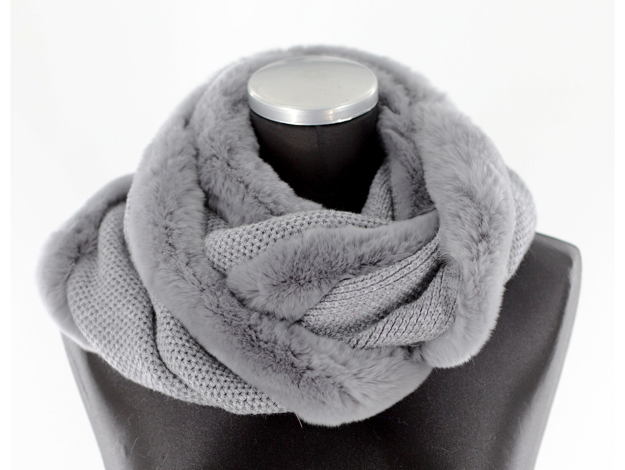 Luxurious Honeycomb Rex Rabbit Fur Scarf - Grey - One Size - Infinity Scarf - La Fiorentina NF135120-R-GREY