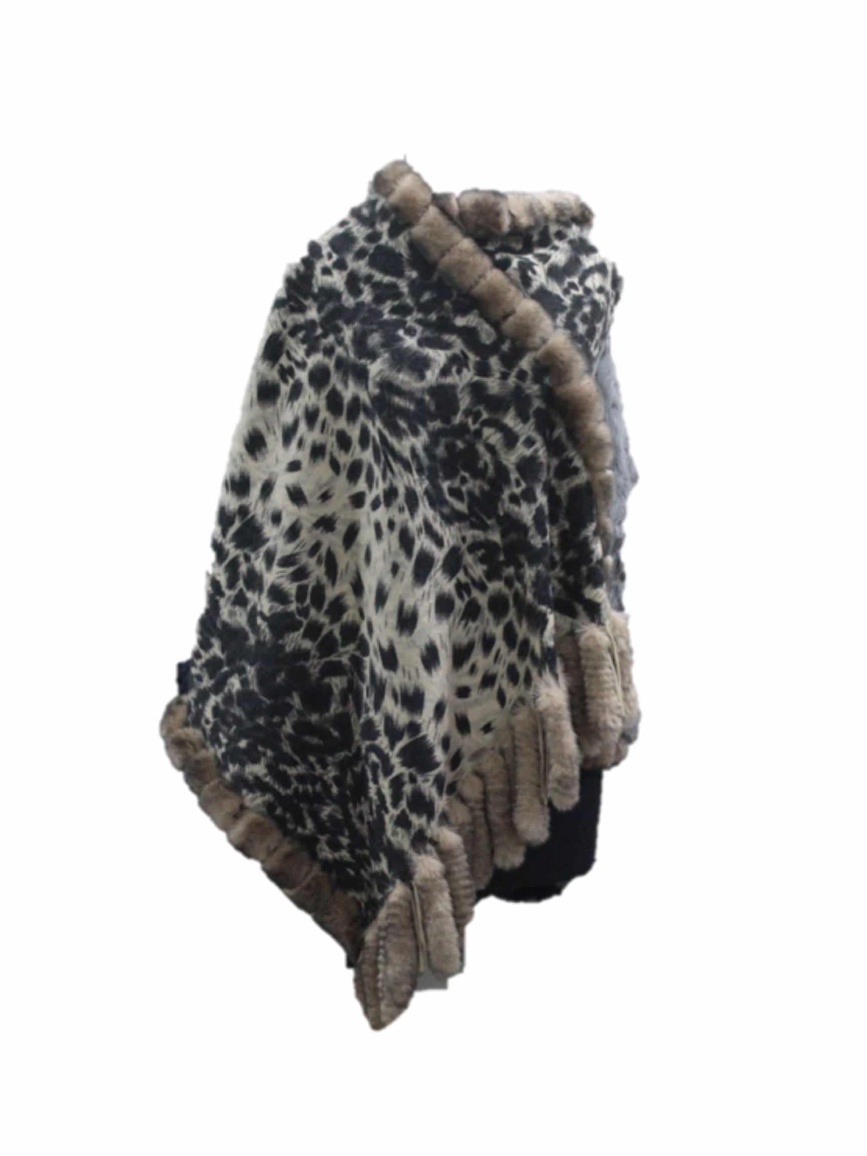 Animal Printed Reversible Wrap - Wrap - La Fiorentina 544-Camel