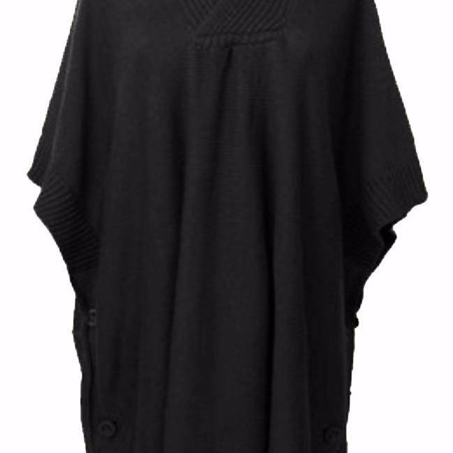 Hooded Poncho With Button Detail - Ruana - La Fiorentina, Black NF020806BB_-3