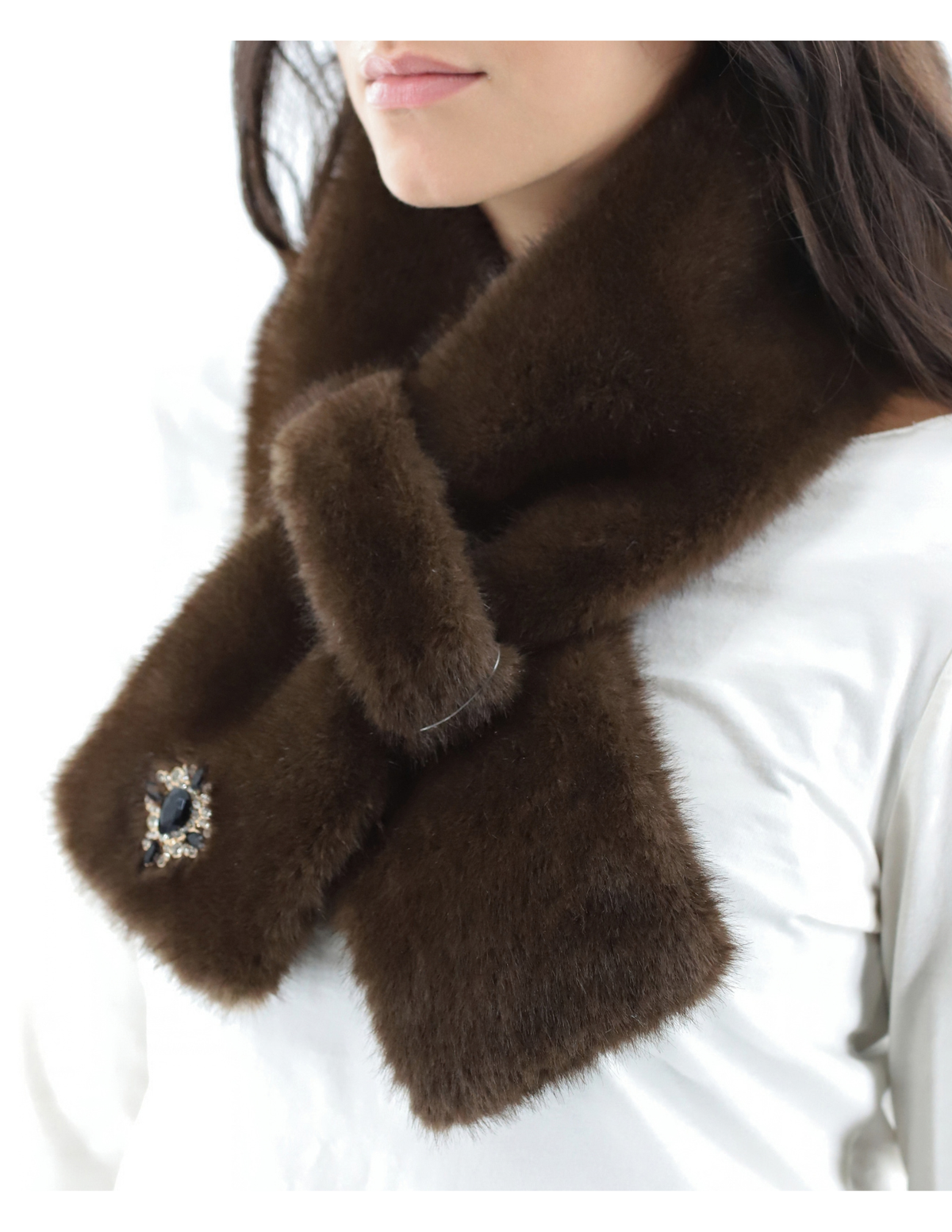 Faux Fur Pull Through with Brooch Detail (AF-FM-09) - ACCESSORIES - La Fiorentina