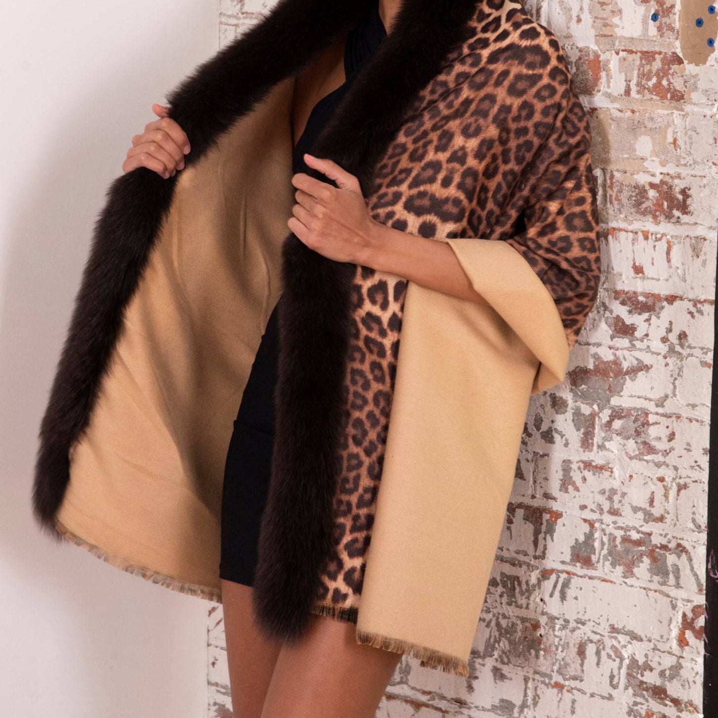 Stylish Wrap with Fox Fur Collar Trim | La Fiorentina - Wrap - La Fiorentina TNW202-803_natural