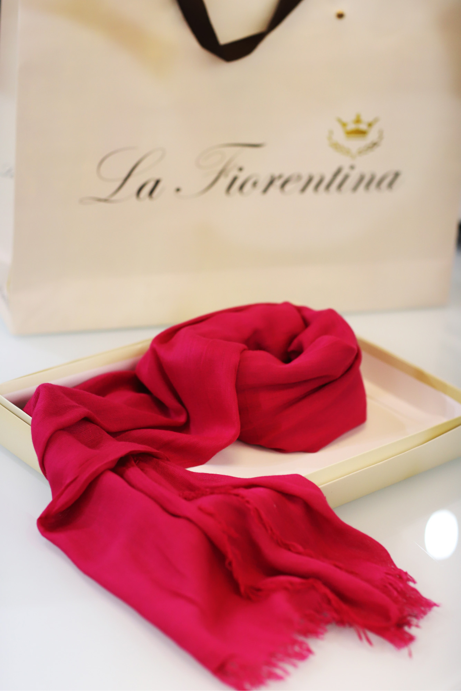 La Fiorentina Fringe Pashmina/Shawl 100% Viscose - Fuchsia - Scarf - La Fiorentina 18699/MA-FUCHSIA