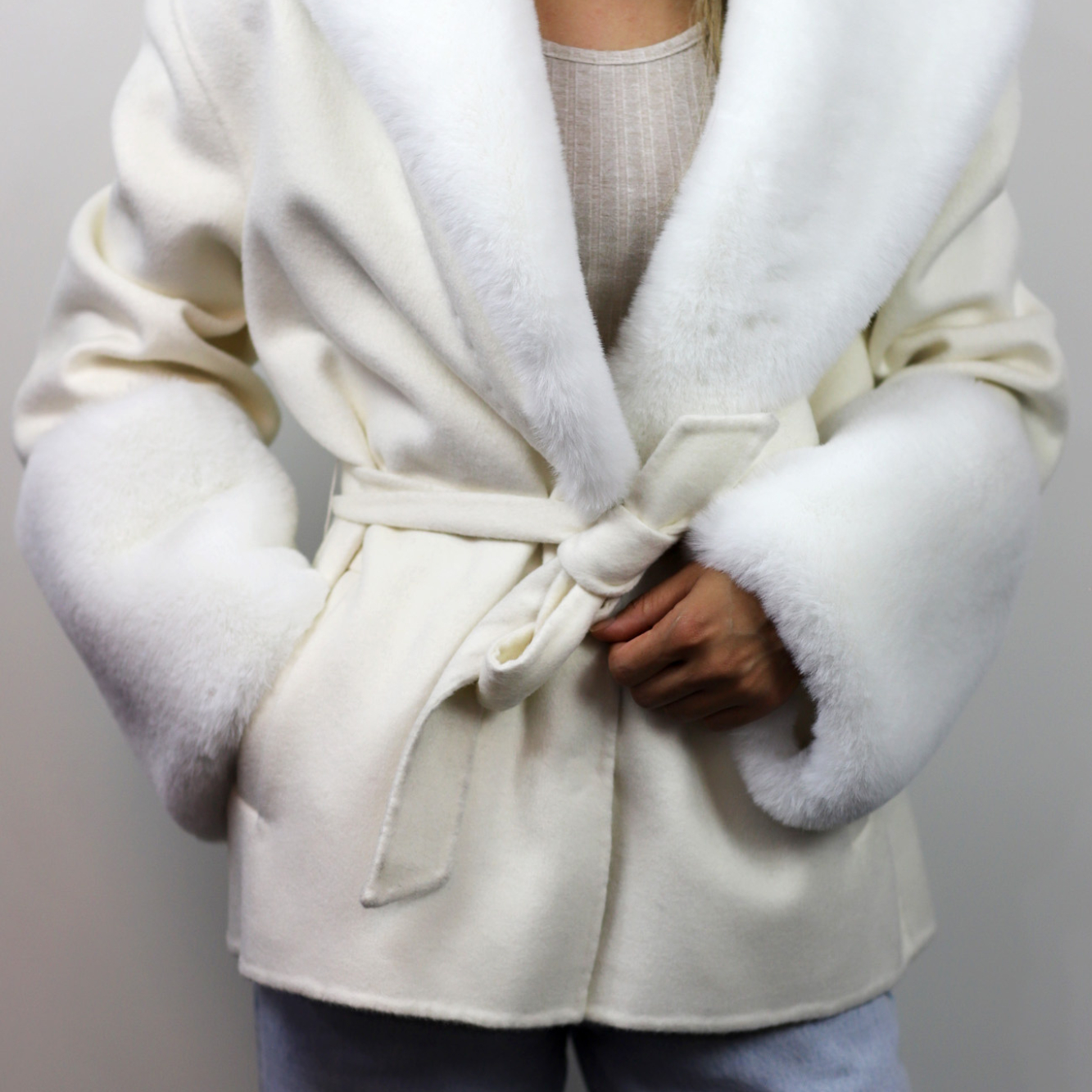 Short Wool Blend Coat - White - Clothing Accessories - La Fiorentina JJY2203-XS