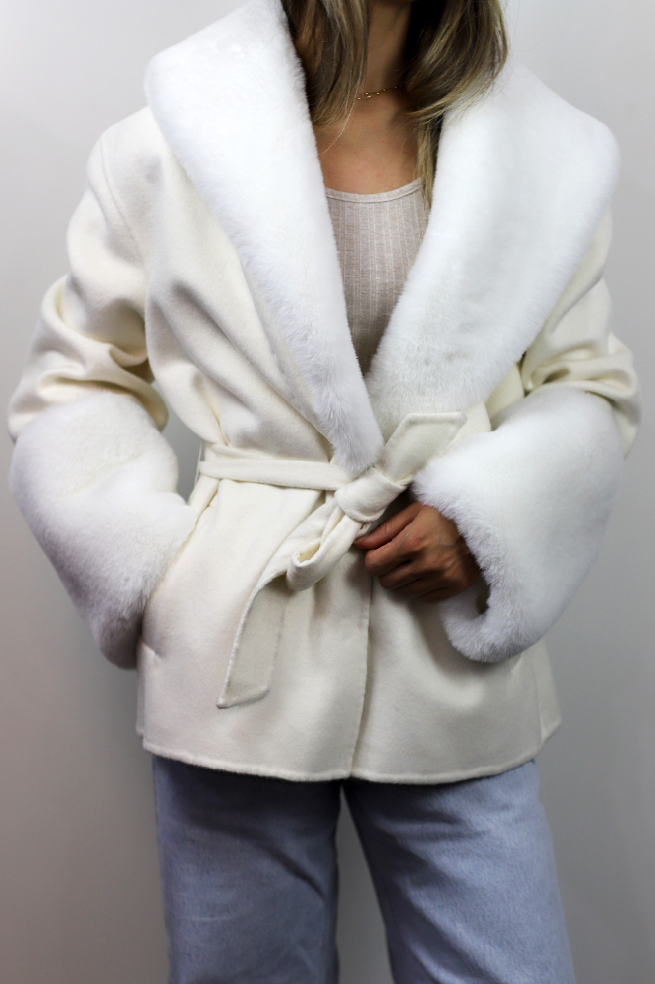 Short Wool Blend Coat - White - Clothing Accessories - La Fiorentina JJY2203-XS