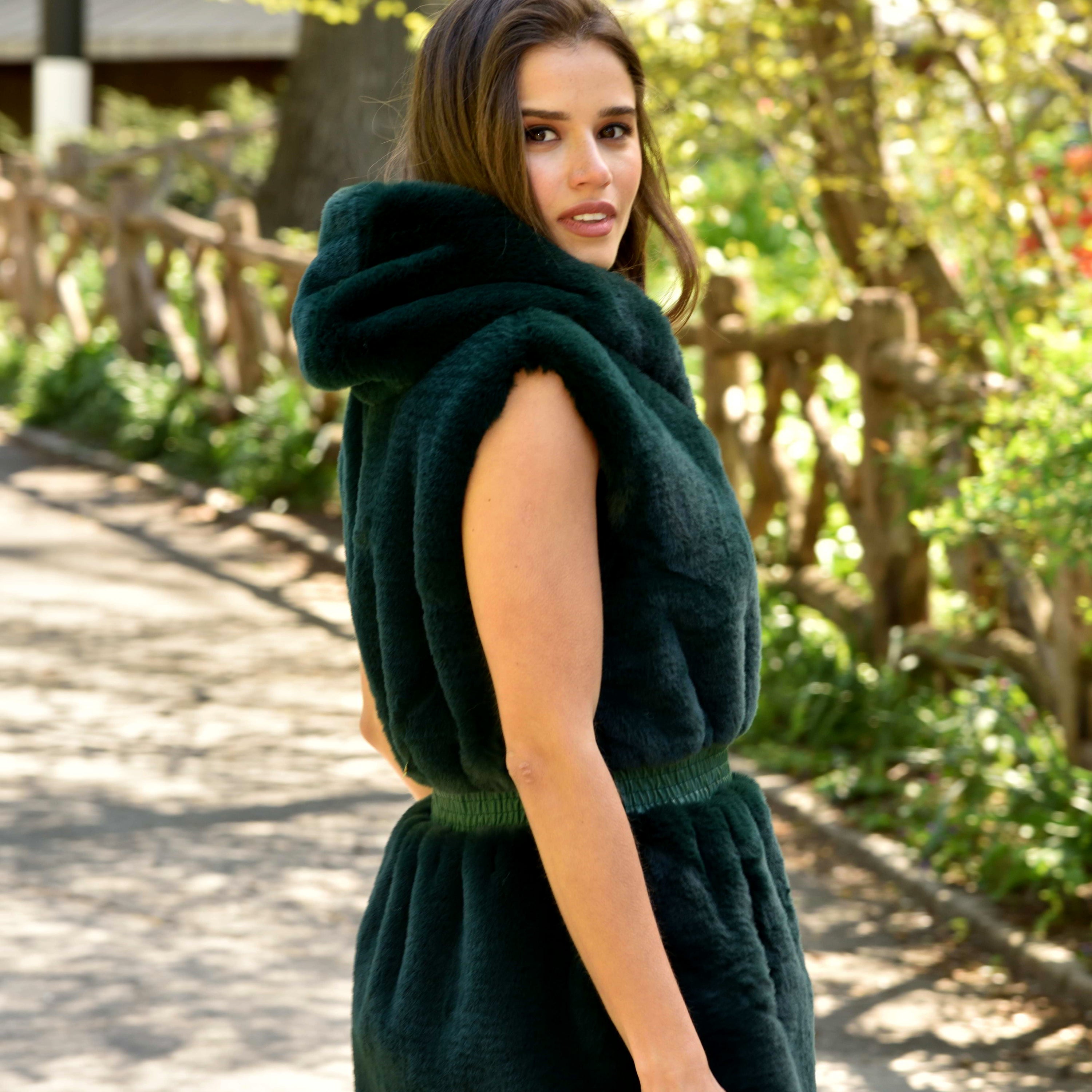 Faux Fur Vest - Green - Faux Vest - La Fiorentina CAM22118-L-WINE
