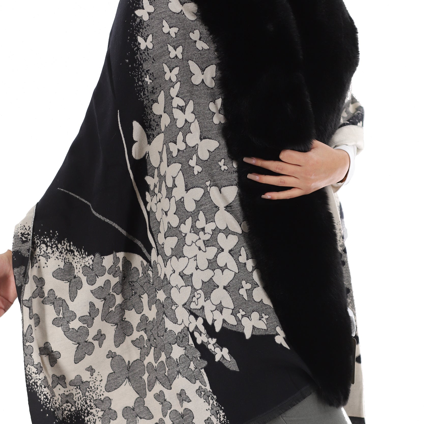 La Fiorentina | Faux Fur Trim Wrap with Print - Black -  - La Fiorentina TNW202-904-FAUX_black
