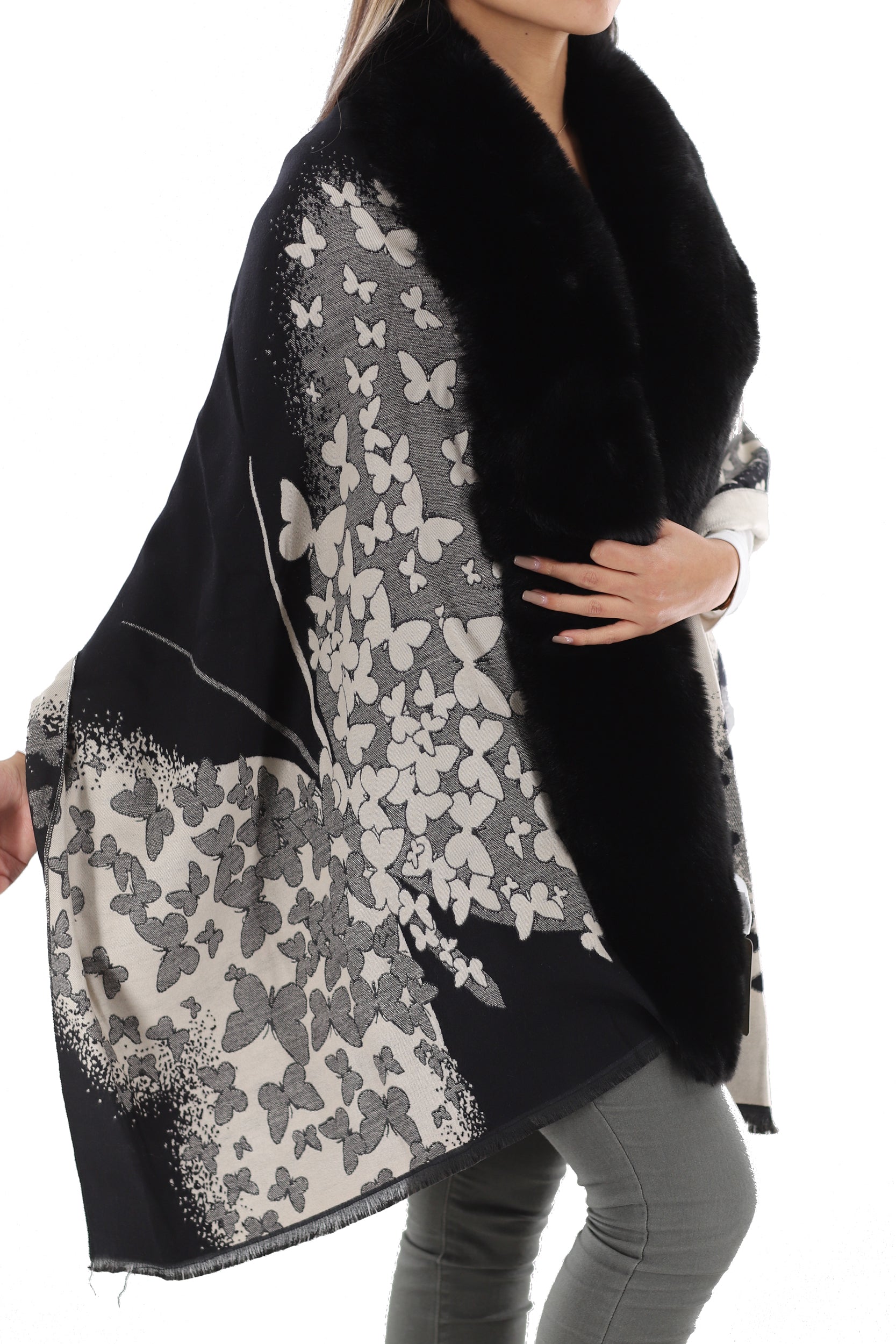 La Fiorentina | Faux Fur Trim Wrap with Print - Black -  - La Fiorentina TNW202-904-FAUX_black