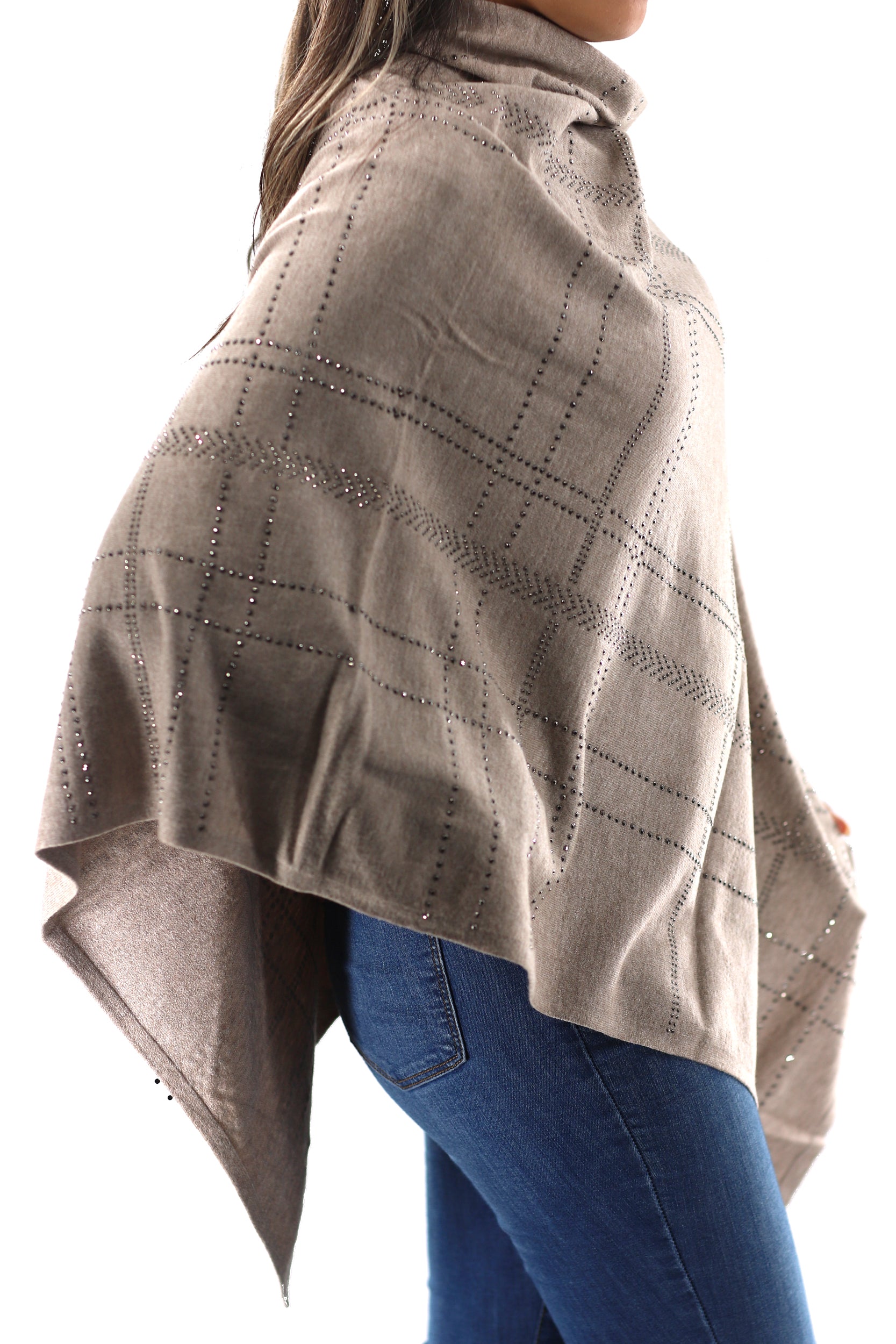 Lightweight Knitted Poncho with Embellishments - Poncho - La Fiorentina,Oatmeal BE811-S_oatmeal