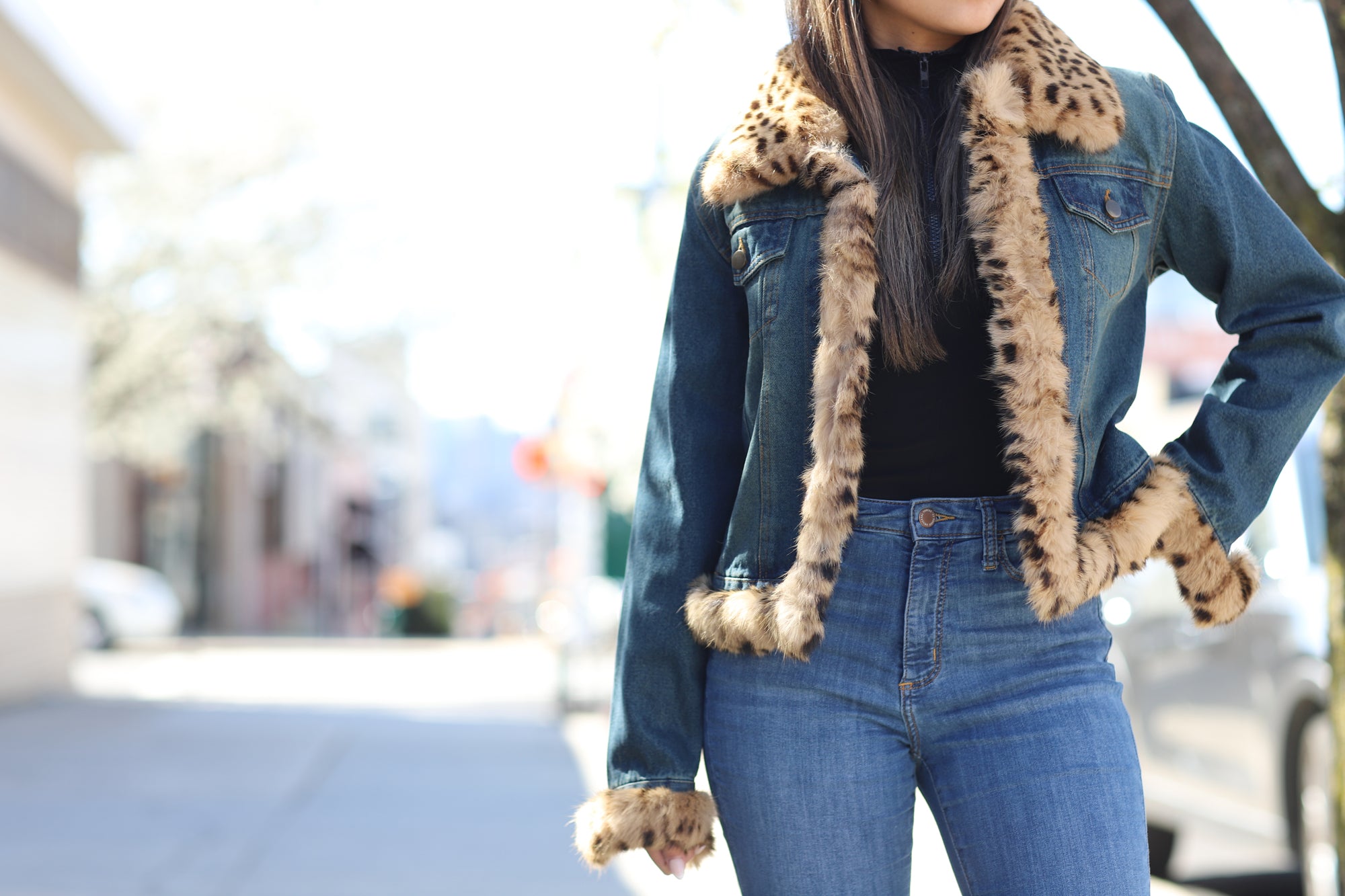 Vintage Denim Jacket with Fur Trimmed Border - Natural – La Fiorentina