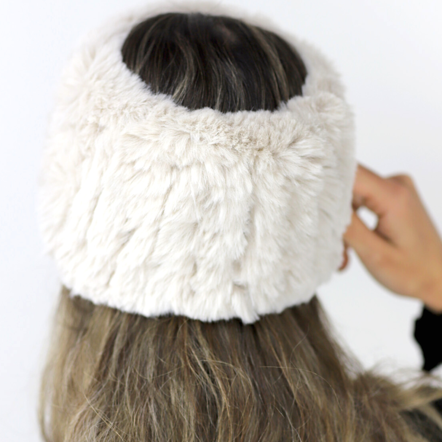 Plush Faux Headband - Ivory - Headband - La Fiorentina NF98P008F-IVRY