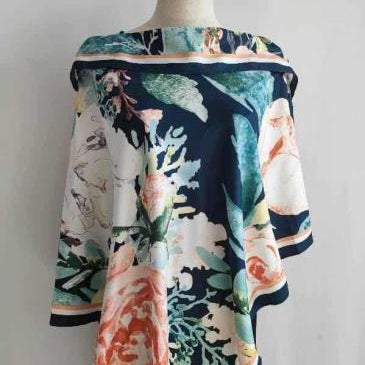 La Fiorentina Floral Print Poncho 100% Polyester - Navy - Spring Poncho - La Fiorentina TN1733-23G-NAVY