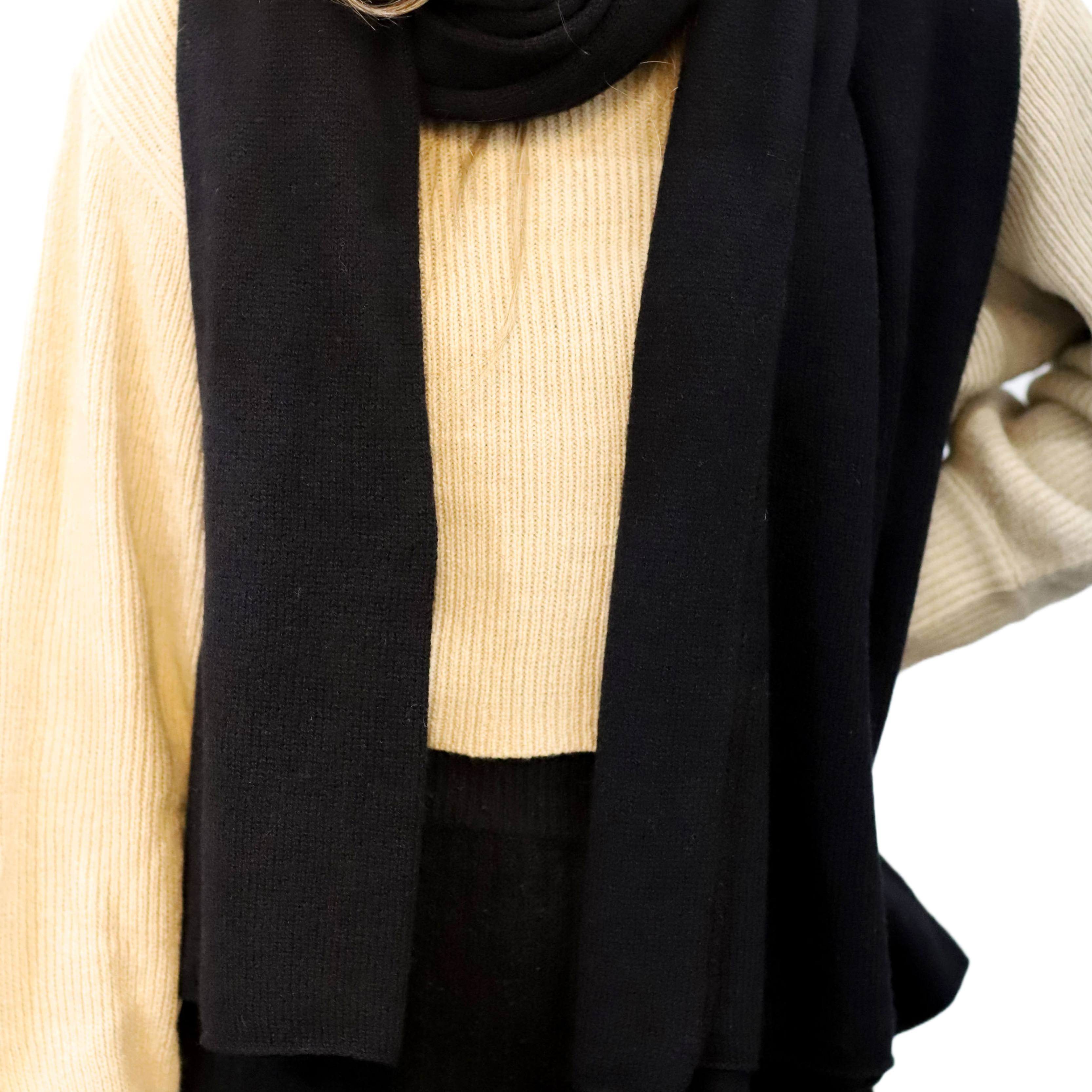 La Fiorentina Iconic Travel Wrap 100% Cashmere - Black - Cashmere Wrap - La Fiorentina GC57203T-BLACK