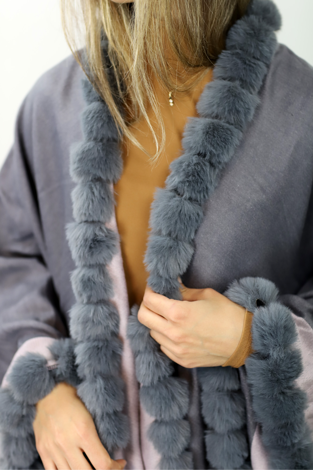 Houndstooth Cape/Wrap with Faux Trim - D.Gray / L.Gray - Faux Fur Wrap - La Fiorentina Faux33-2201_drkgraylghtgray